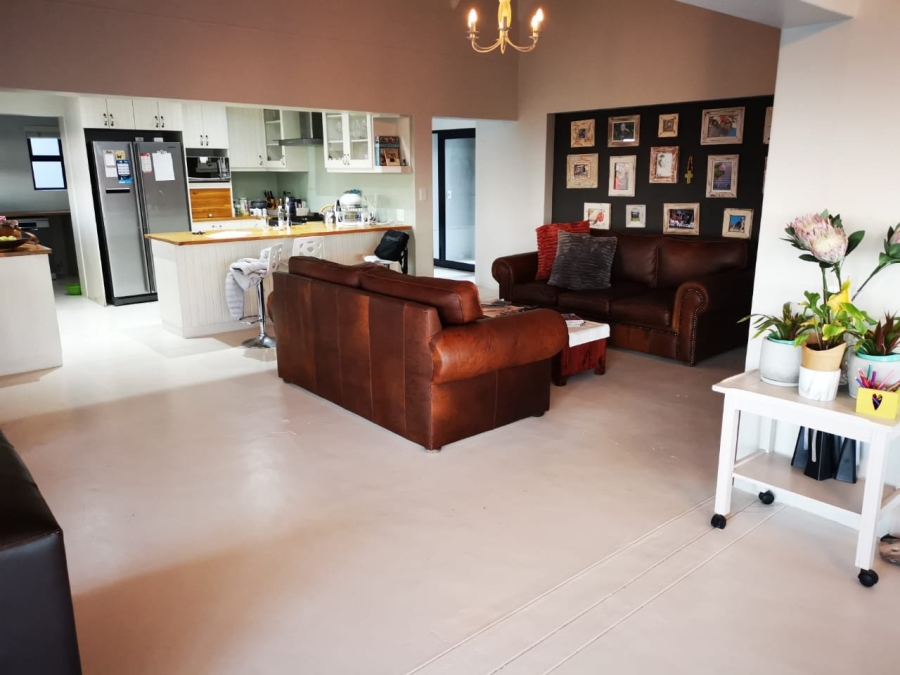 9 Bedroom Property for Sale in Olifantskop Western Cape